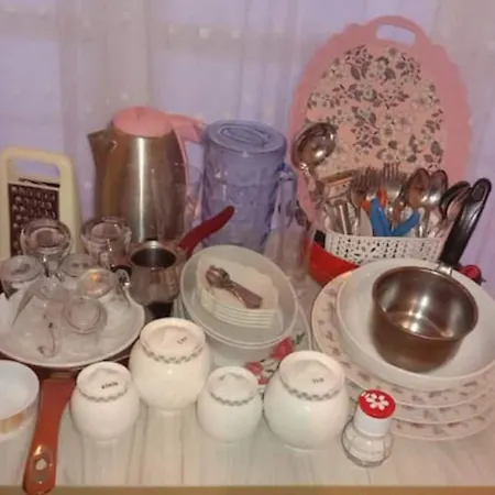 דירה M3B Lovely Three Bedrooms And One Living Room With Full Kitchen, Walking Distance To Metrobus איסטמבול